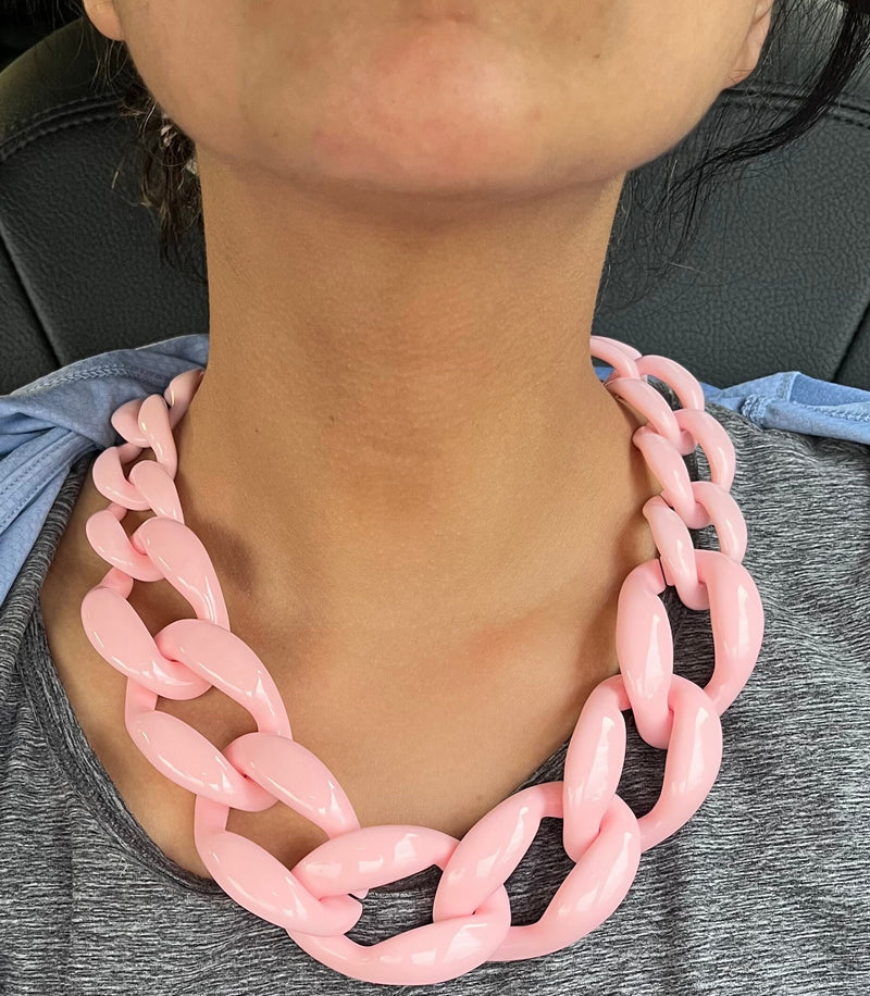 Big acrylic chain necklace , baby pink acrylic chain necklace , chunky acrylic light pink rose necklace , big acrylic link chain