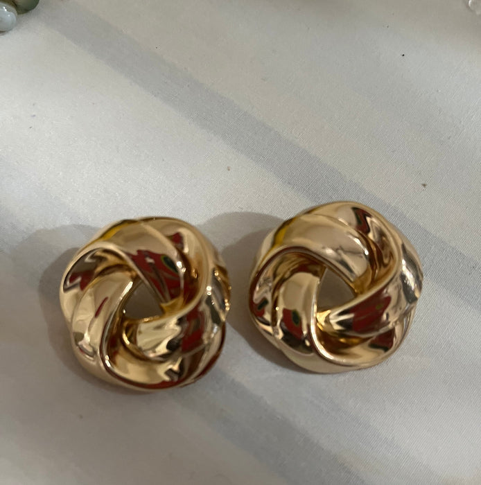 Big gold stud earrings , gold studs gold pierced round studs large , round gold earrings , chunky gold studs metal knot