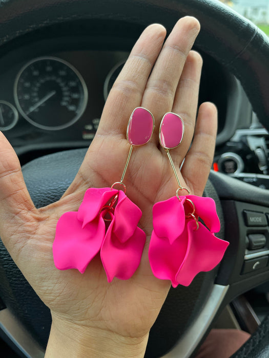 Hot pink earrings , pink acrylic earrings , fuchsia earrings , fuchsia flower earrings , chunky pink earrings ,pink flower statement