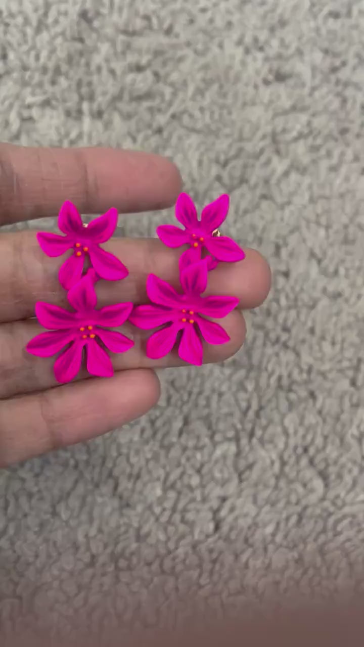 Hot pink earrings , dark  pink resin earrings , fuchsia earrings , fuchsia flower earrings , chunky pink earrings ,pink flower statement