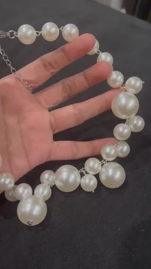 Big White pearl choker , white bead necklace , chunky big white pearl necklace , off white shiny