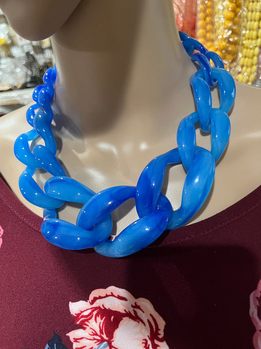 Acrylic necklace , chunky blue acrylic necklace , large Blu chain necklace , acrylic link chain necklace , big acrylic chain necklace