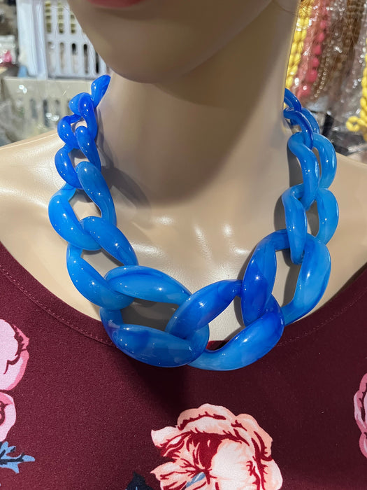 Acrylic necklace , chunky blue acrylic necklace , large Blu chain necklace , acrylic link chain necklace , big acrylic chain necklace