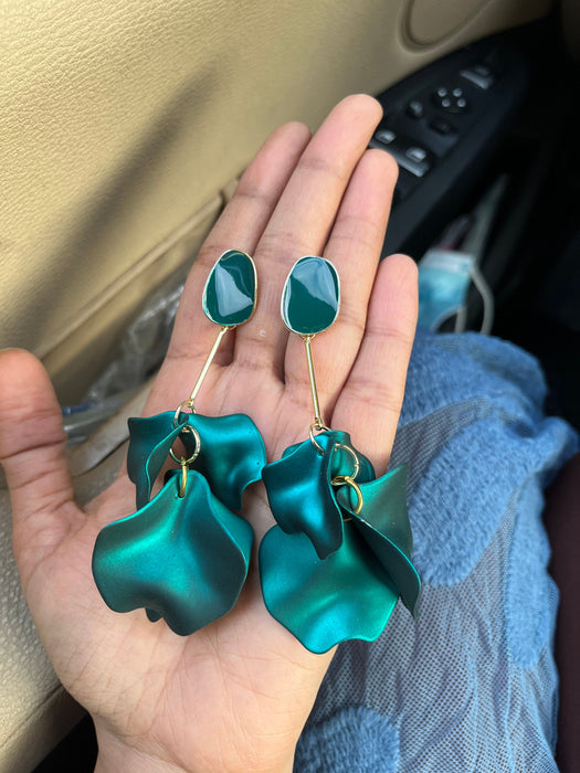 Green flower earrings , green petal earrings , green acrylic earrings , rose petal earring dark green earrings forest green pine green