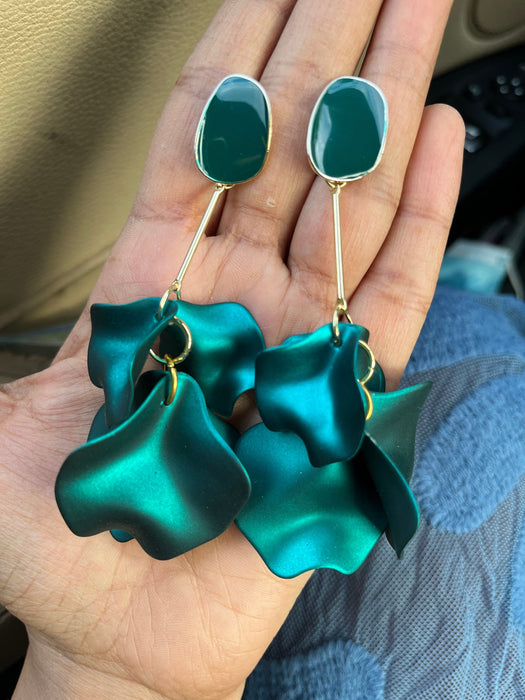 Green flower earrings , green petal earrings , green acrylic earrings , rose petal earring dark green earrings forest green pine green