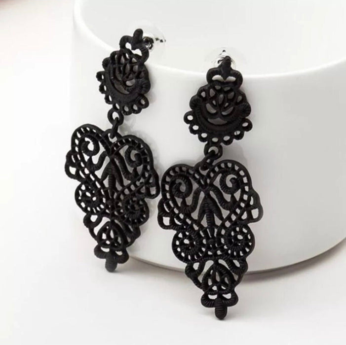 Long black earrings , black metal earrings , elegant black earrings , vintage style party black wedding earrings