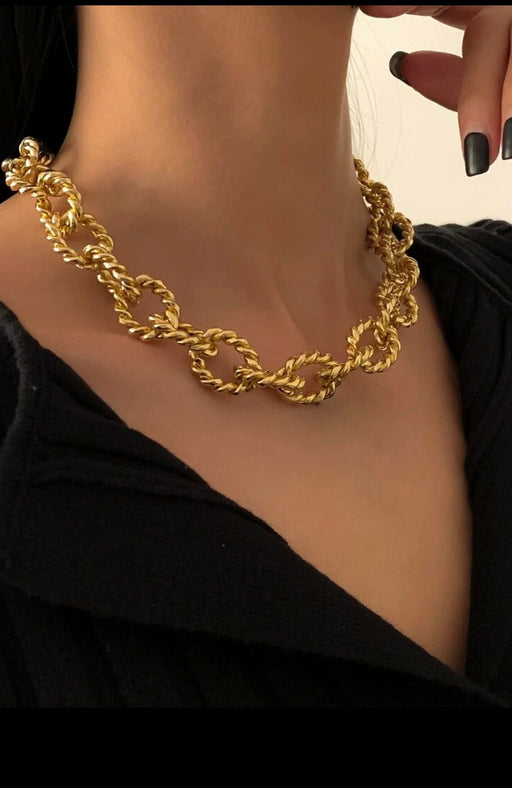 Chunky gold necklace, gold choker,Link big chain curb gold necklace , gold statement necklace, oversized , gold large necklace