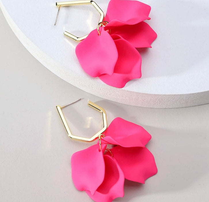 Hot pink earrings , pink acrylic earrings , fuchsia earrings , fuchsia flower earrings , chunky pink petal earrings ,pink flower statement