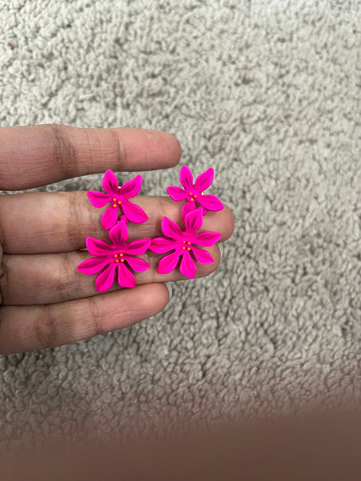 Hot pink earrings , dark pink resin earrings , fuchsia earrings , fuchsia flower earrings , chunky pink earrings ,pink flower statement