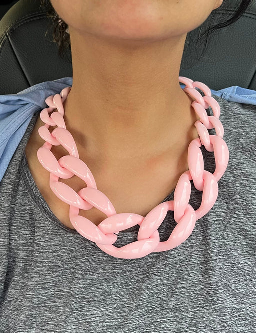 Big acrylic chain necklace , baby pink acrylic chain necklace , chunky acrylic light pink rose necklace , big acrylic link chain