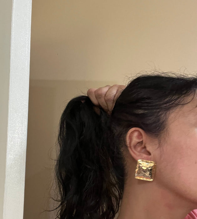 Big gold earrings square , gold studs large hammered metal earring , gold stud earring , retro gold earrings , chunky gold studs big