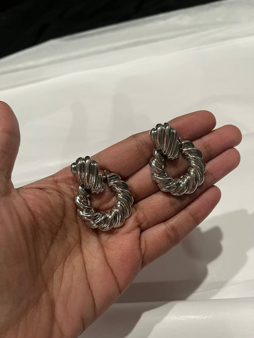 Big Silver earrings , silver metal earrings , silver bold earring , silver statement earrings , chunky silver earrings pierced