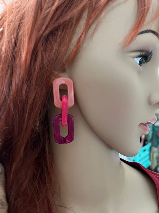 pink acrylic earrings , Big pink chain earring , fuchsia earrings , fuchsia acrylic chain earrings , chunky pink earrings , statement