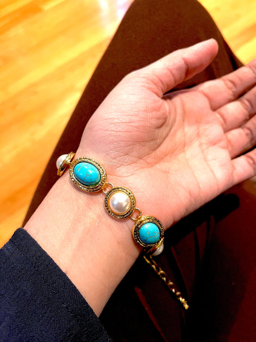 Golden bracelet, blue Vintage style bracelet , statement bracelet , gold bracelet , bracelet gold tone chunky